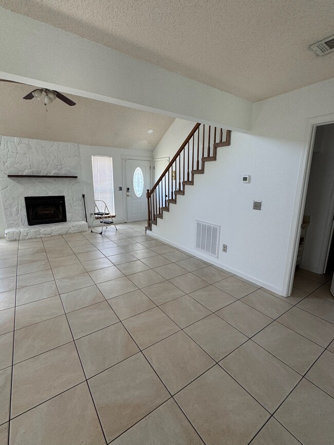 Foto del edificio - 11719 Fort Caroline Lakes Dr N