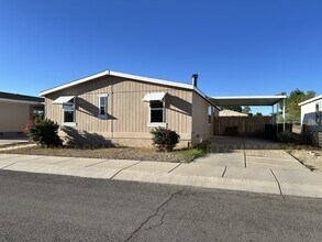 Building Photo - 1664 W Coralbrooke Dr