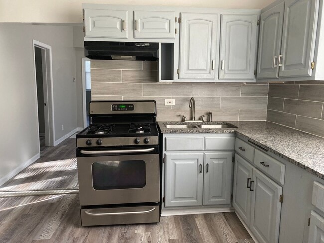 Foto del edificio - 7614 S Maryland Ave