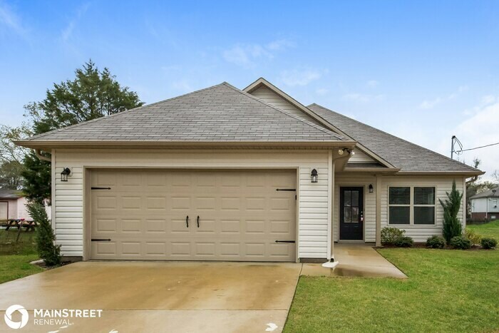 Primary Photo - 48 Carriage House Rd SW, Bessemer, AL 35022