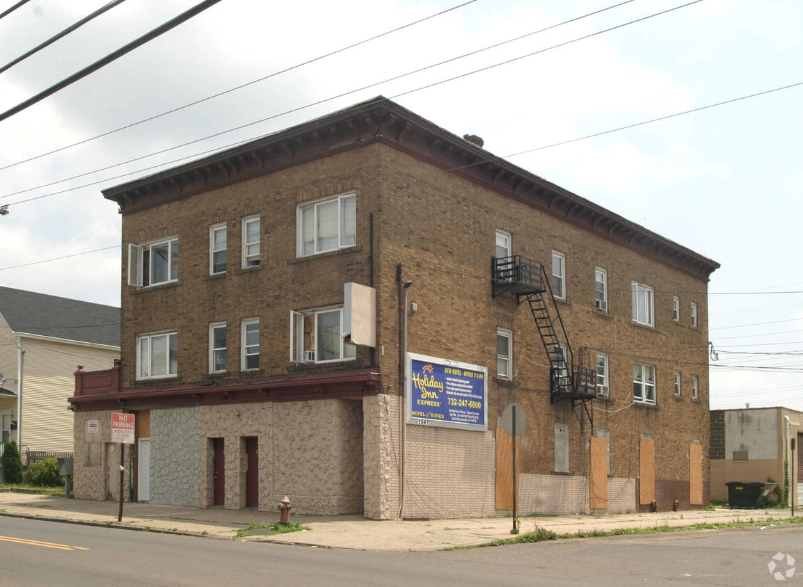 Building Photo - 72 Jersey Ave