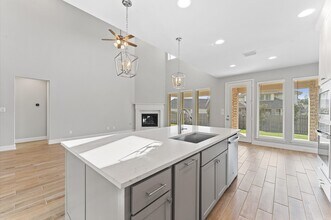 Building Photo - 528 Oakview Bend Dr