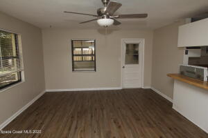 Building Photo - 1390 Sunwood Dr