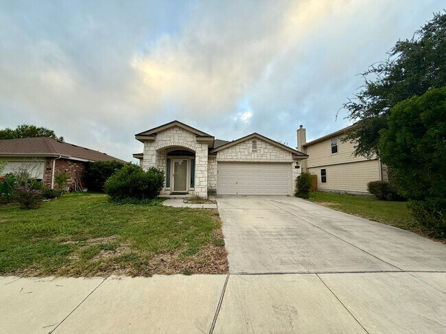 Foto del edificio - Charming 3-Bedroom Home – Minutes from Ran...