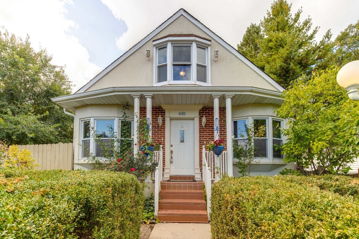 Primary Photo - 630 Whitney Ave