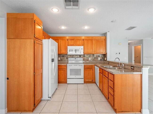 Building Photo - 14204 Avonlea Ct