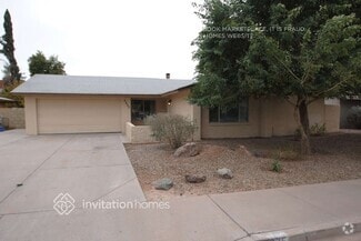 Building Photo - 2835 S Standage