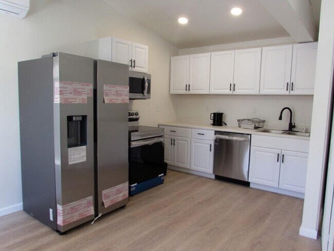 Foto del edificio - 22248 Vanowen St
