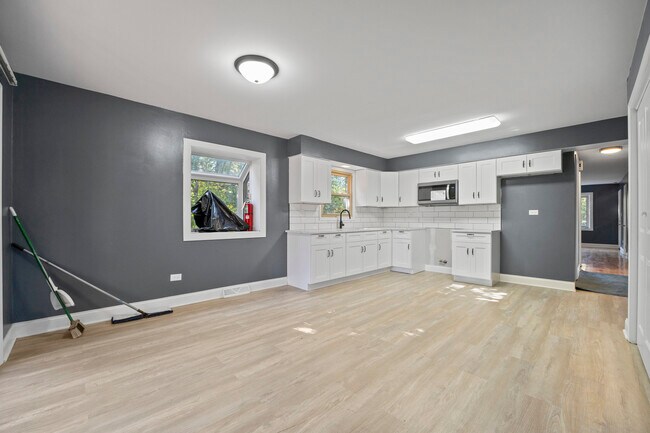 Foto del edificio - 760 E North Broadway St