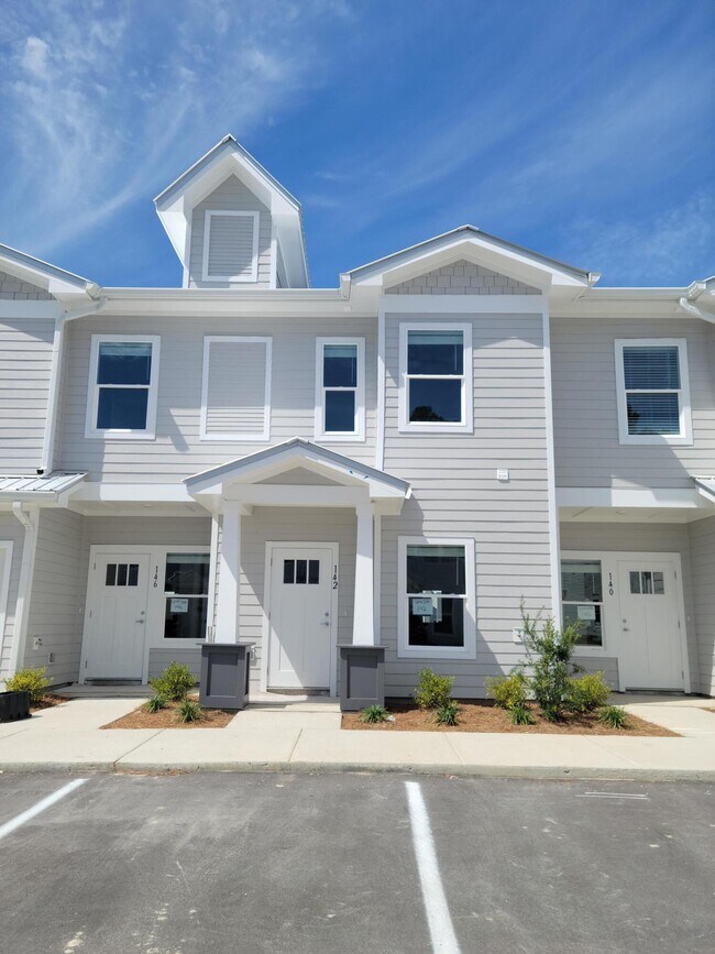 157 Date Palm Ln, Freeport, FL 32439 Townhome Rentals in Freeport FL