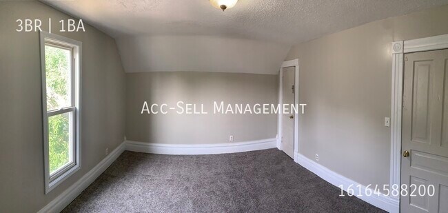 Foto del edificio - 157 Houseman Ave NE