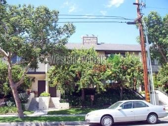 Primary Photo - 335 Wallis St