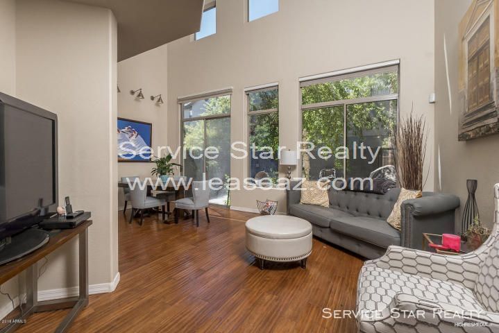 Primary Photo - 2019 E Campbell Ave