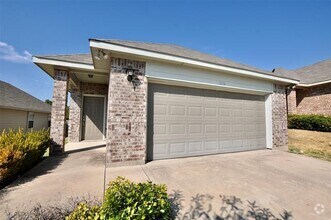Building Photo - 1114 Story Book Ln