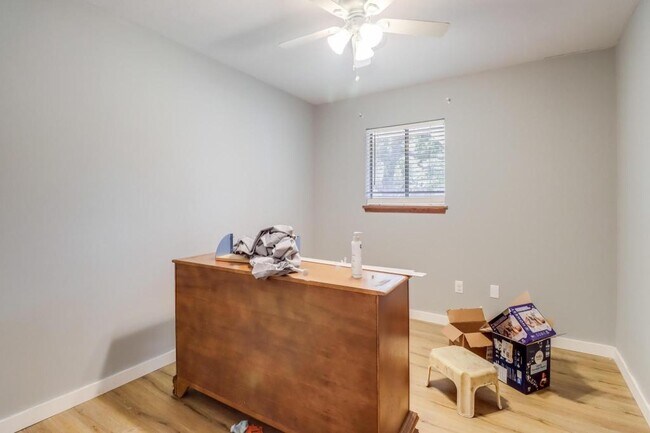 Foto del edificio - 911 Brown St