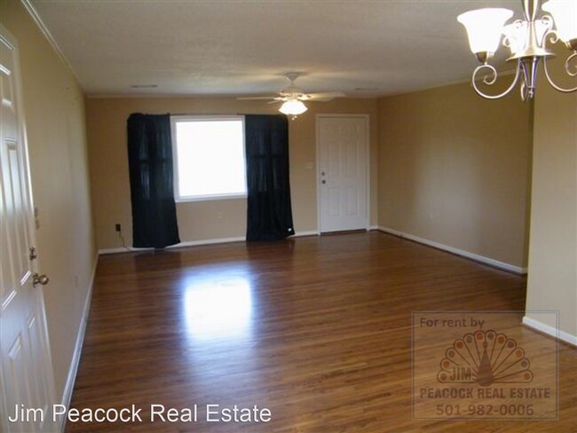 Foto del edificio - 3 br, 1.5 bath House - 8022 Fortson Road