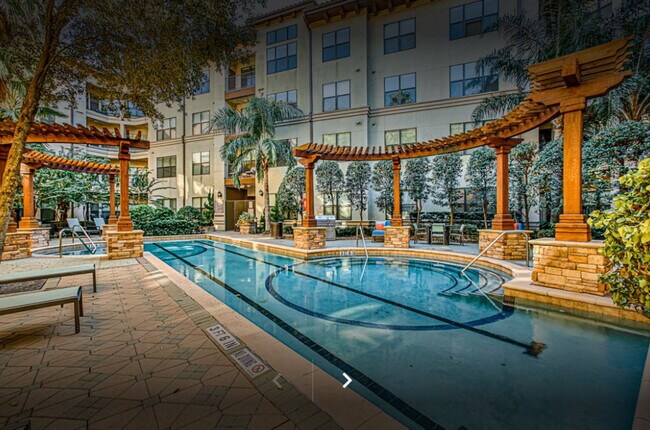 Foto del edificio - 2801 N Braeswood Blvd