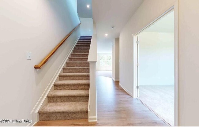 Building Photo - 7618 Fair Ln