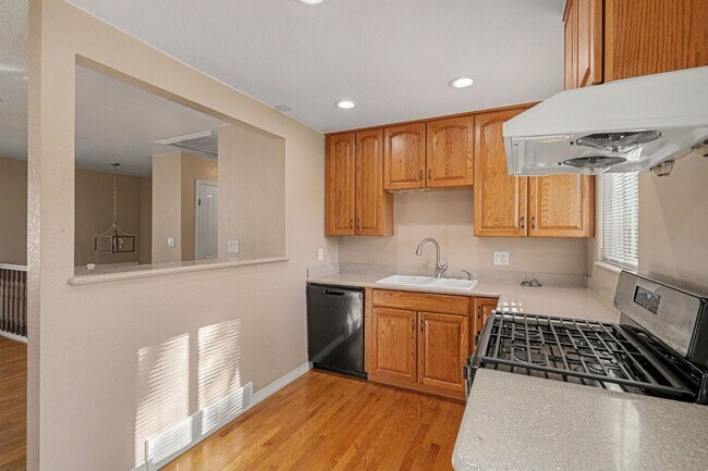 Foto del edificio - 8146 E Fremont Ave