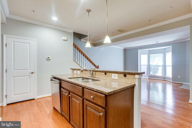 Building Photo - 343 Chessington Dr