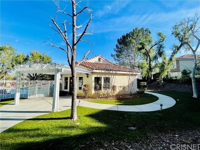 Building Photo - 18020 Flynn Dr