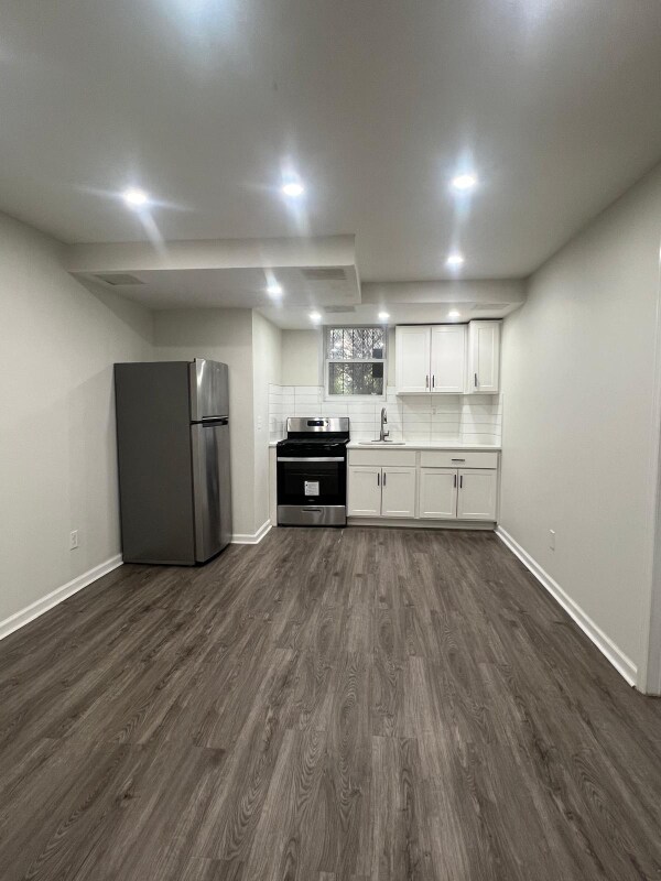 Building Photo - 157 S Harrison St