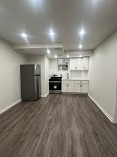 Building Photo - 157 S Harrison St