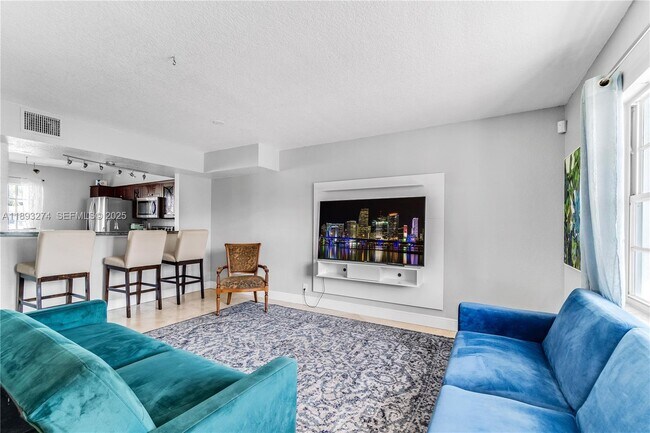 Foto del edificio - 349 Virginia St