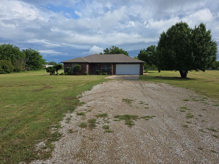Foto principal - 9561 Lonesome Dove Dr