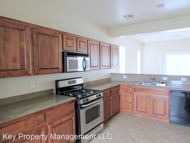 Building Photo - 3 br, 2.5 bath House - 4341 E Azure Ave