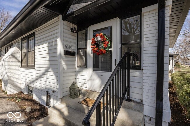 Foto del edificio - 6140 Winthrop Ave