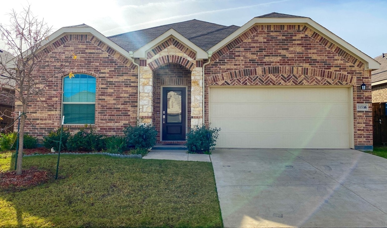 Primary Photo - 11452 White River Dr