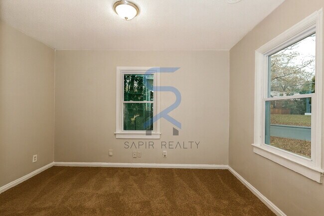 Foto del edificio - Move in before January 31st and get $100 OFF your rent for the first 3 months — PLUS a $250 Amazo...