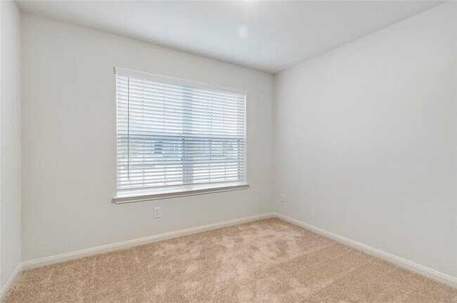 Foto del edificio - 8115 Vacek Meadows Loop