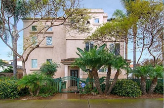 Building Photo - 4339 Fanuel St