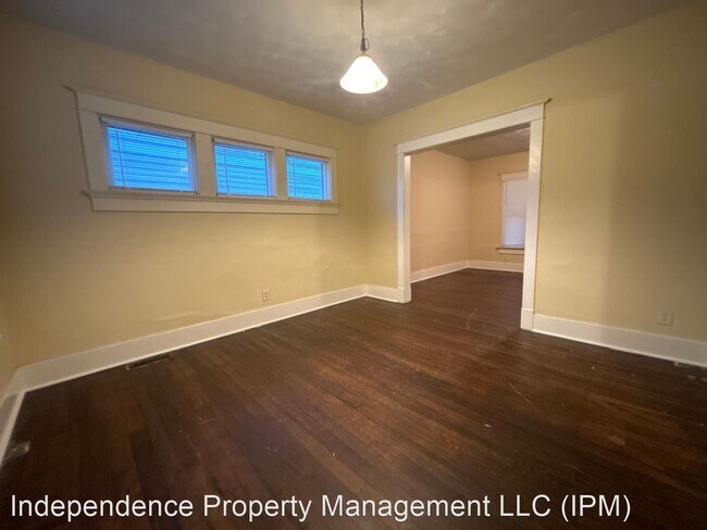 Foto del edificio - 3 br, 1.5 bath House - 107 E Parkwood