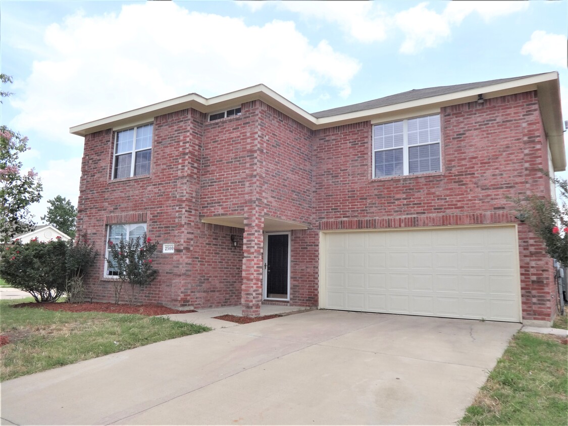 Primary Photo - 2500 Spring Creek Dr