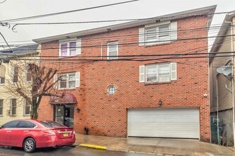 Building Photo - 310 70th St