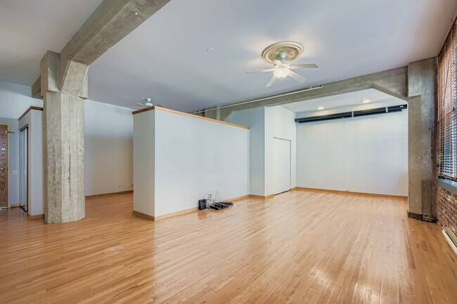 Foto del edificio - 720 S Dearborn St