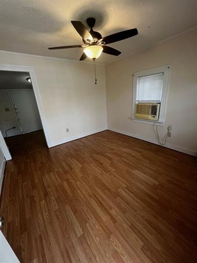 Foto del edificio - Charming 1 Bed, 1 Bath Home!