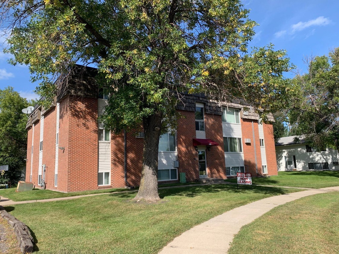 Primary Photo - 5th Avenue Apartments