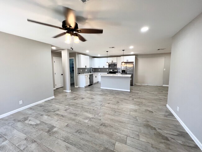 Foto del edificio - 808 W 19th St