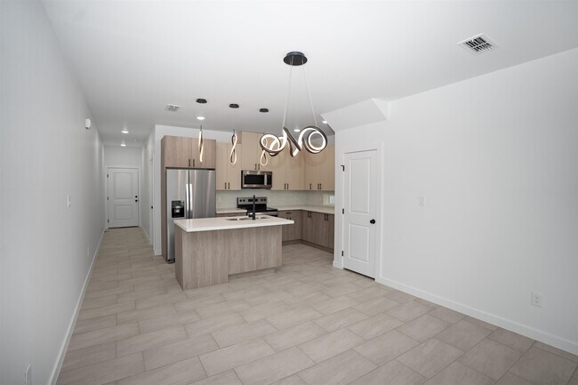 Building Photo - 8218 Casa Verde Rd