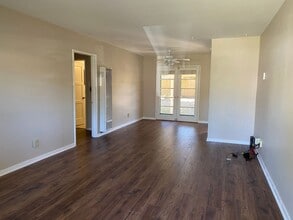 Building Photo - 239 Santa Lucia Dr