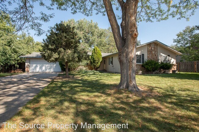 Building Photo - 5 br, 3 bath House - 732 Parkview Dr