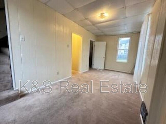 Foto del edificio - 18 Butler Ave