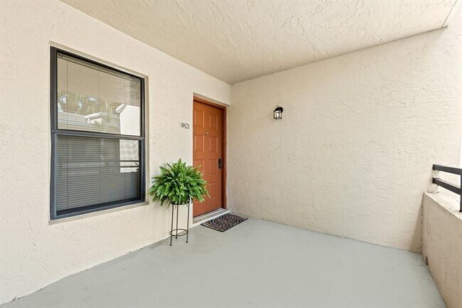 Foto del edificio - 9821 NW 3 St