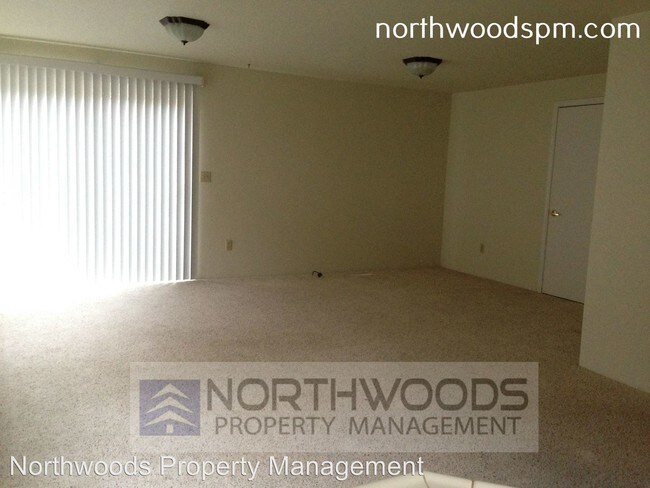 Foto del edificio - 160 Sterling Creek Rd