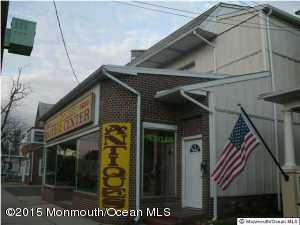 Primary Photo - 251 Main St
