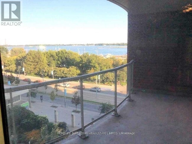 Building Photo - 708 Queens Quay W